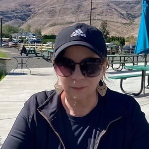 Meet your Posher, Teresa